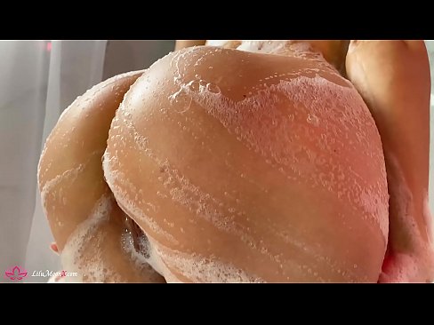 ❤️ Une brune masturbe sa chatte avec un vibrateur jusqu'à un orgasme intense sous la douche. ☑ Porno vk at us ❤